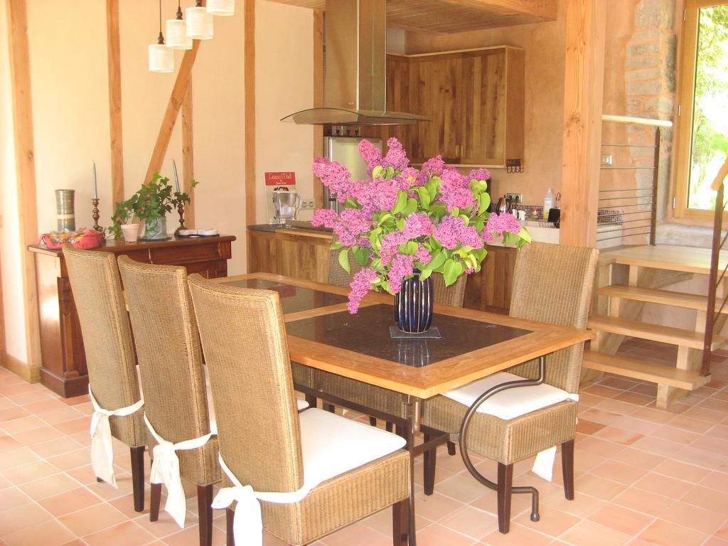 Bed And Breakfast La Fontaine Blanche Melgven Buitenkant foto