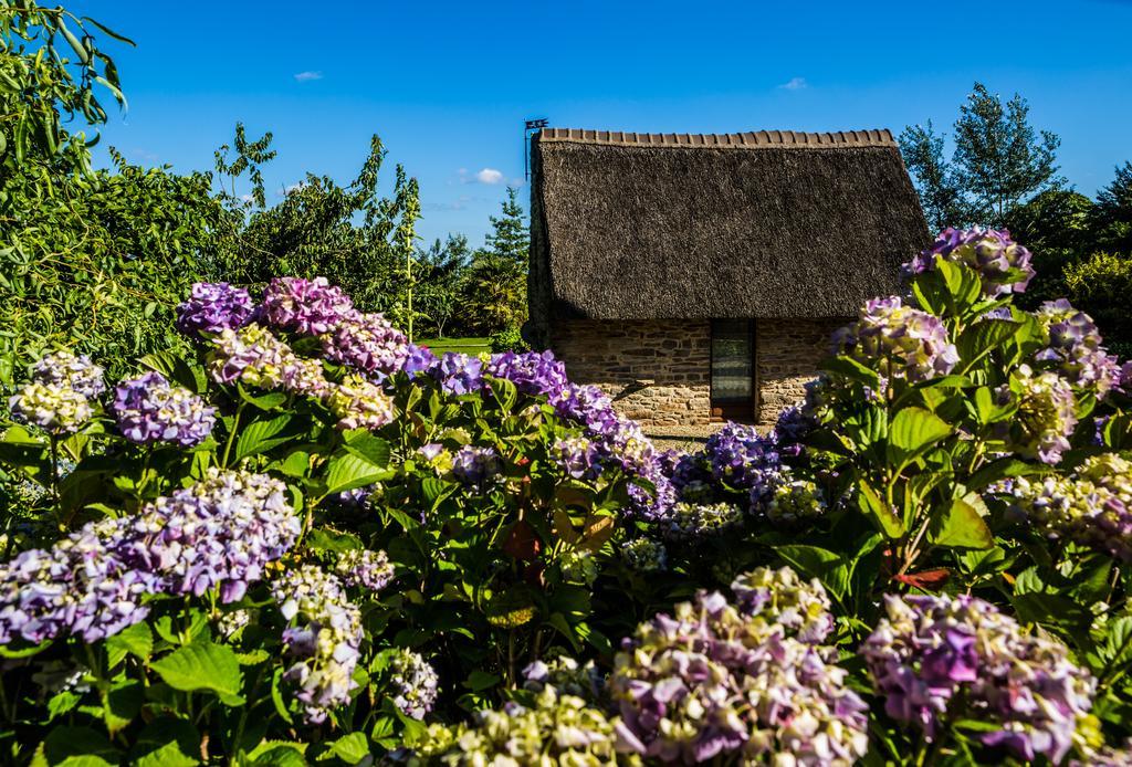 Bed And Breakfast La Fontaine Blanche Melgven Buitenkant foto