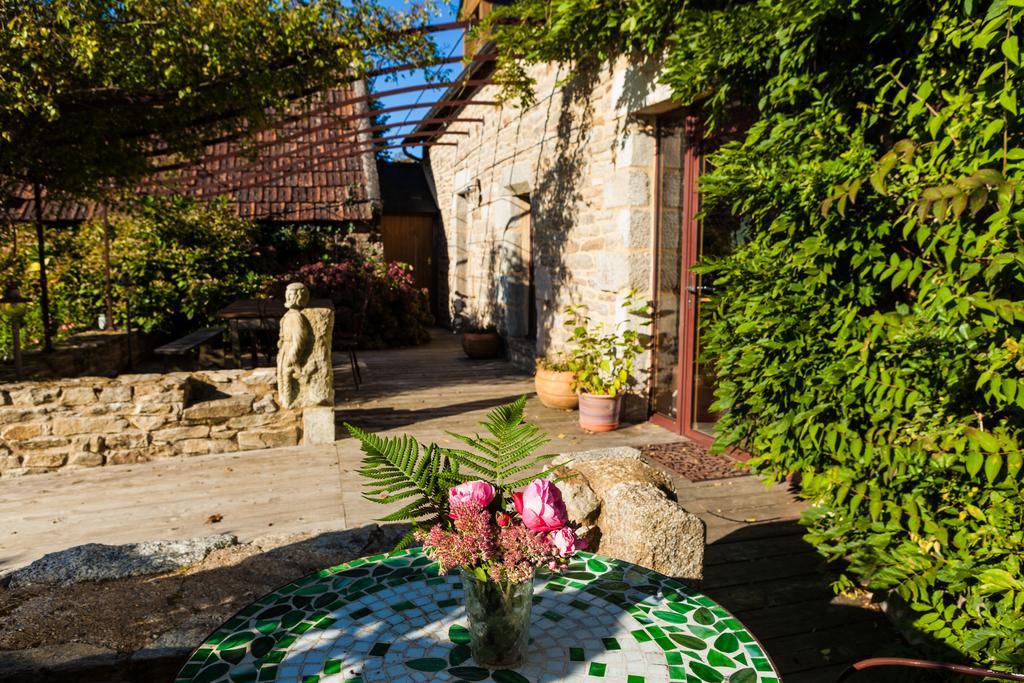 Bed And Breakfast La Fontaine Blanche Melgven Buitenkant foto