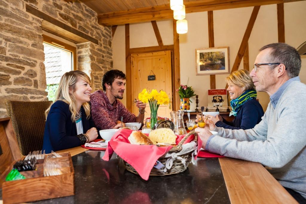 Bed And Breakfast La Fontaine Blanche Melgven Buitenkant foto
